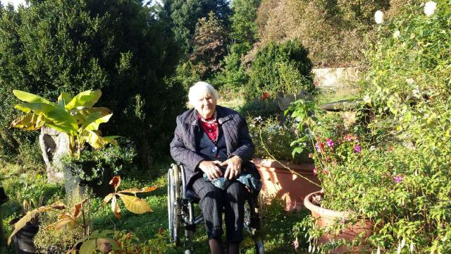 Letzter Besuch im Oktober 2014: Gertrud Semmler im Queen-Auguste-Victoria-Park Umkirch